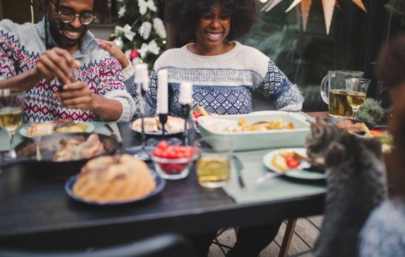 11 restes de nourriture de vacances qui sont dangereux pour votre chat