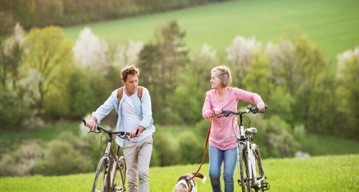 The Dog Trainer: Comment choisir un chien de compagnie à mesure que vous vieillissez :: Conseils rapides et sales