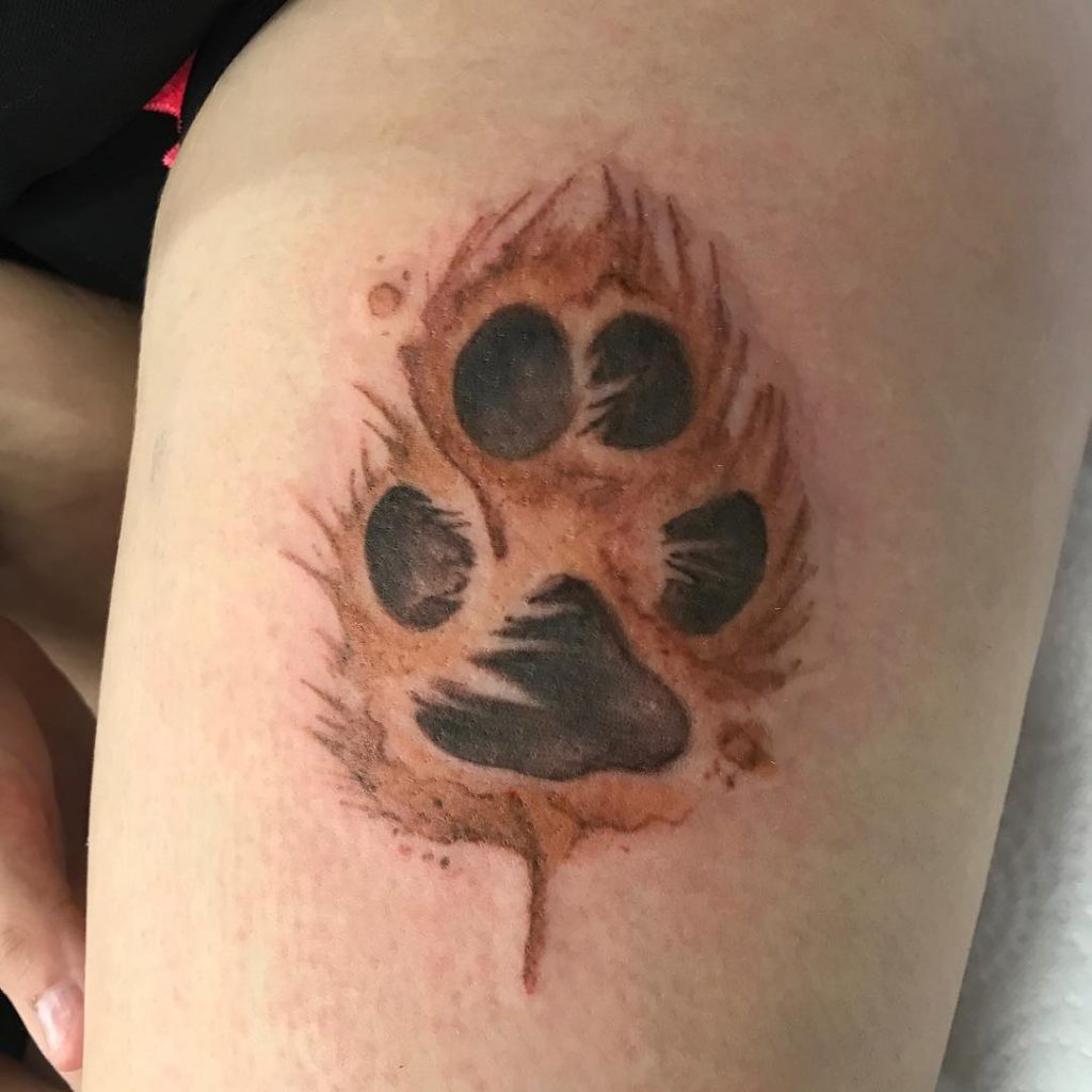 tatouage de patte de chien