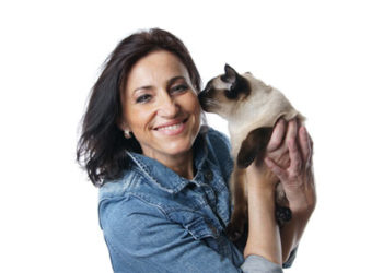 Nourrissez votre chat avec amour, sans excès de nourriture