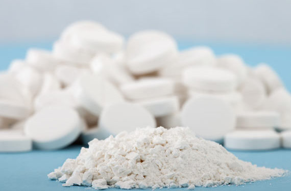 Puis-je écraser des médicaments dans la nourriture de mon chien?