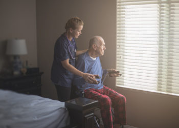 Pourquoi une personne en fin de vie ne part pas ?