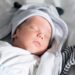 Pourquoi mon bébé de 2 mois dort beaucoup ?
