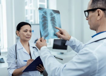 Quels sont les symptômes d'un œdème pulmonaire ?