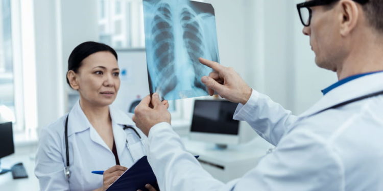 Quels sont les symptômes d'un œdème pulmonaire ?
