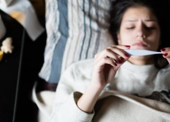 Quelle est la température de fièvre causée par coronavirus ?