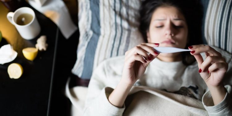 Quelle est la température de fièvre causée par coronavirus ?