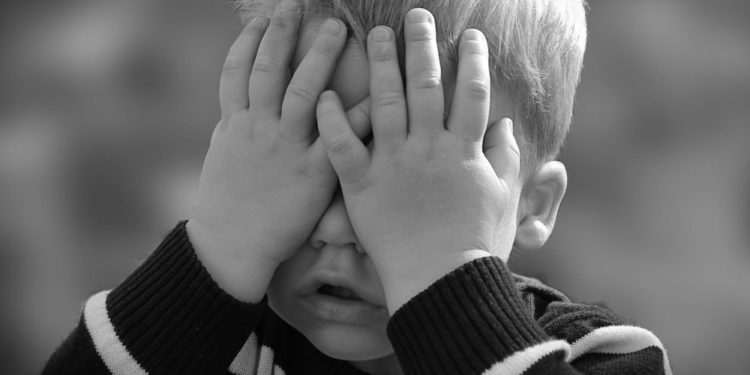 Qu'est-ce qui provoque l hyperthyroïdie ?