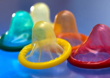 Qui change de couleur synonyme ?