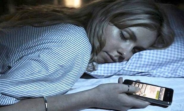 Pourquoi il ne faut pas dormir avec son chat ?