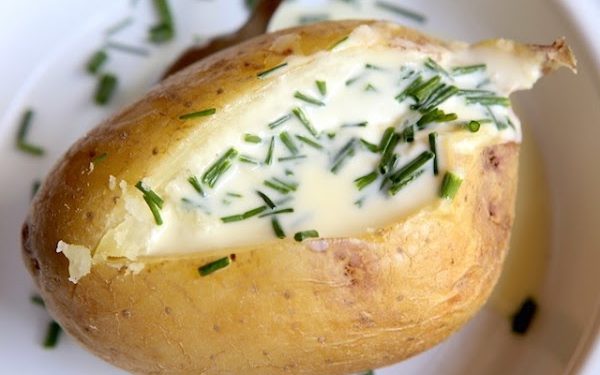 Comment faire réchauffer des pommes de terre déjà cuites ?