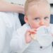 Comment donner à boire à un bébé lapin ?