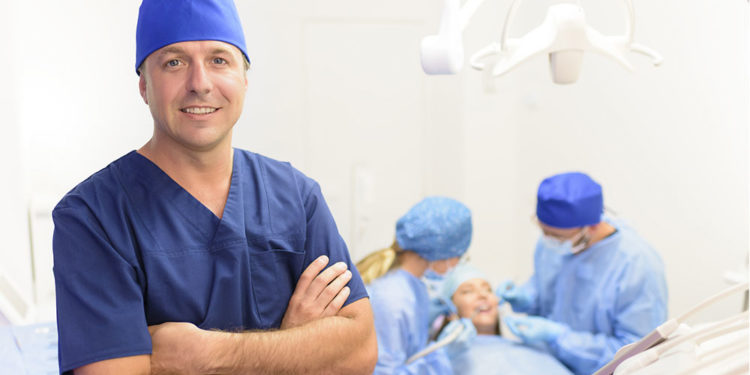 Quand consulter un chirurgien Maxillo-facial ?