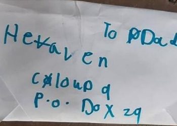 Qui se retrouve sans dessus 9 lettres ?