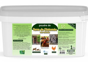 Comment Saupoudrer la terre de diatomée ?