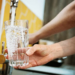 Comment durcir de l'eau ?