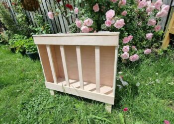 Comment éviter que le foin tombe dans la litière du lapin ?