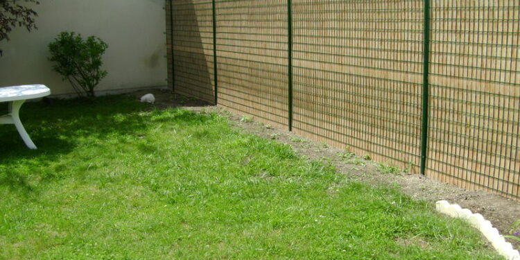 Comment faire pour que le chat reste dans le jardin ?