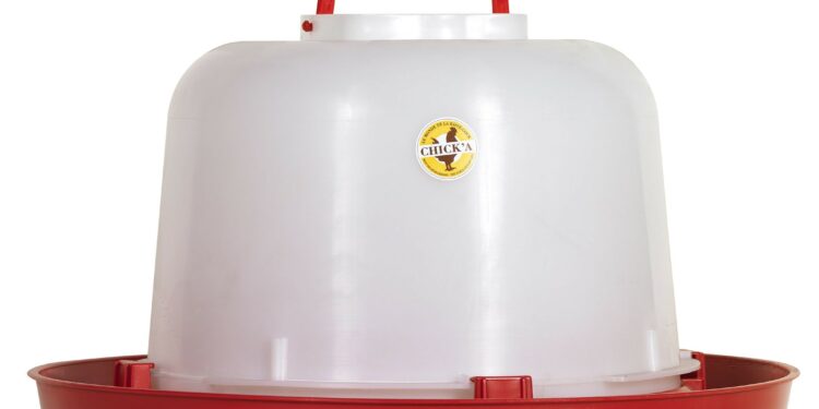 Comment faire un abreuvoir avec une bouteille en plastique ?