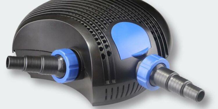 Comment nettoyer l'eau d'un aquarium ?