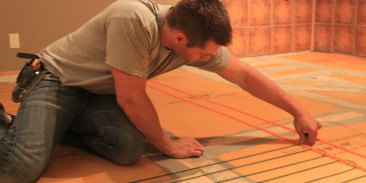 Comment poser un fil chauffant ?