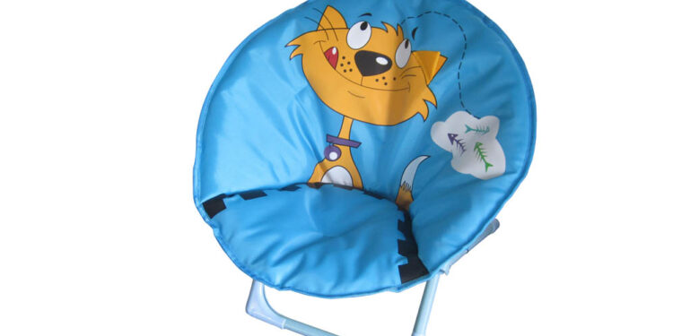 Comment protéger les chaises des griffes de chat ?