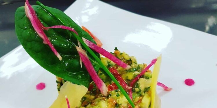 Comment s'appelle un végétarien qui mange du poisson ?