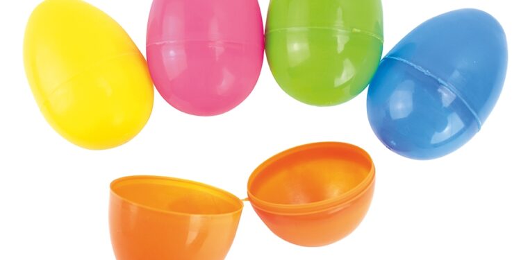 Pourquoi mettre des faux œufs aux poules ?