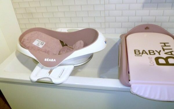 Quand donner un bain à bébé tous les jours ?